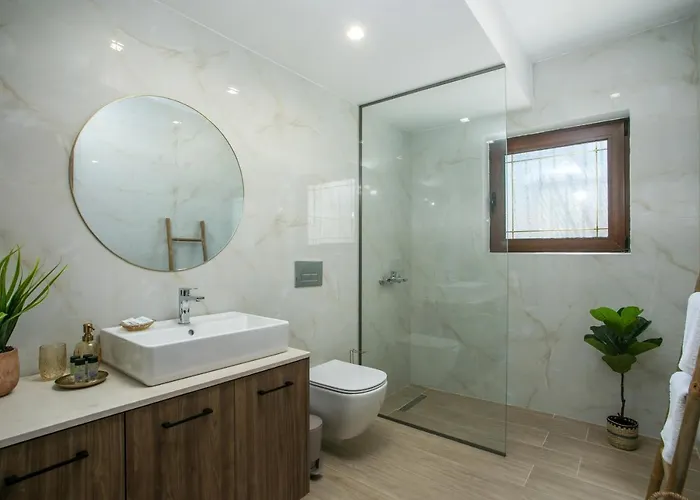 Anastasia Luxury House 别墅 阿凡投