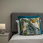 Anastasia Luxury House