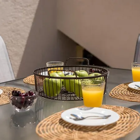 Anastasia Luxury House אפאנטו
