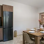 Anastasia Luxury House *