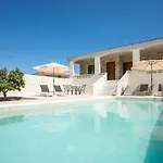 Anastasia Luxury House *