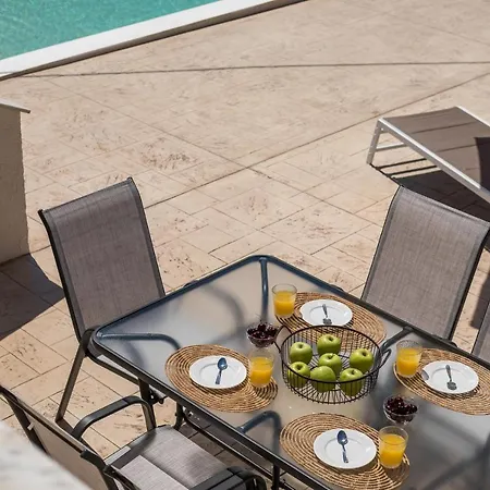 Anastasia Luxury House *